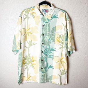 Hilo Hattie Mens Hawaiian Original Silk Hawaiian button-up short sleeve shirt